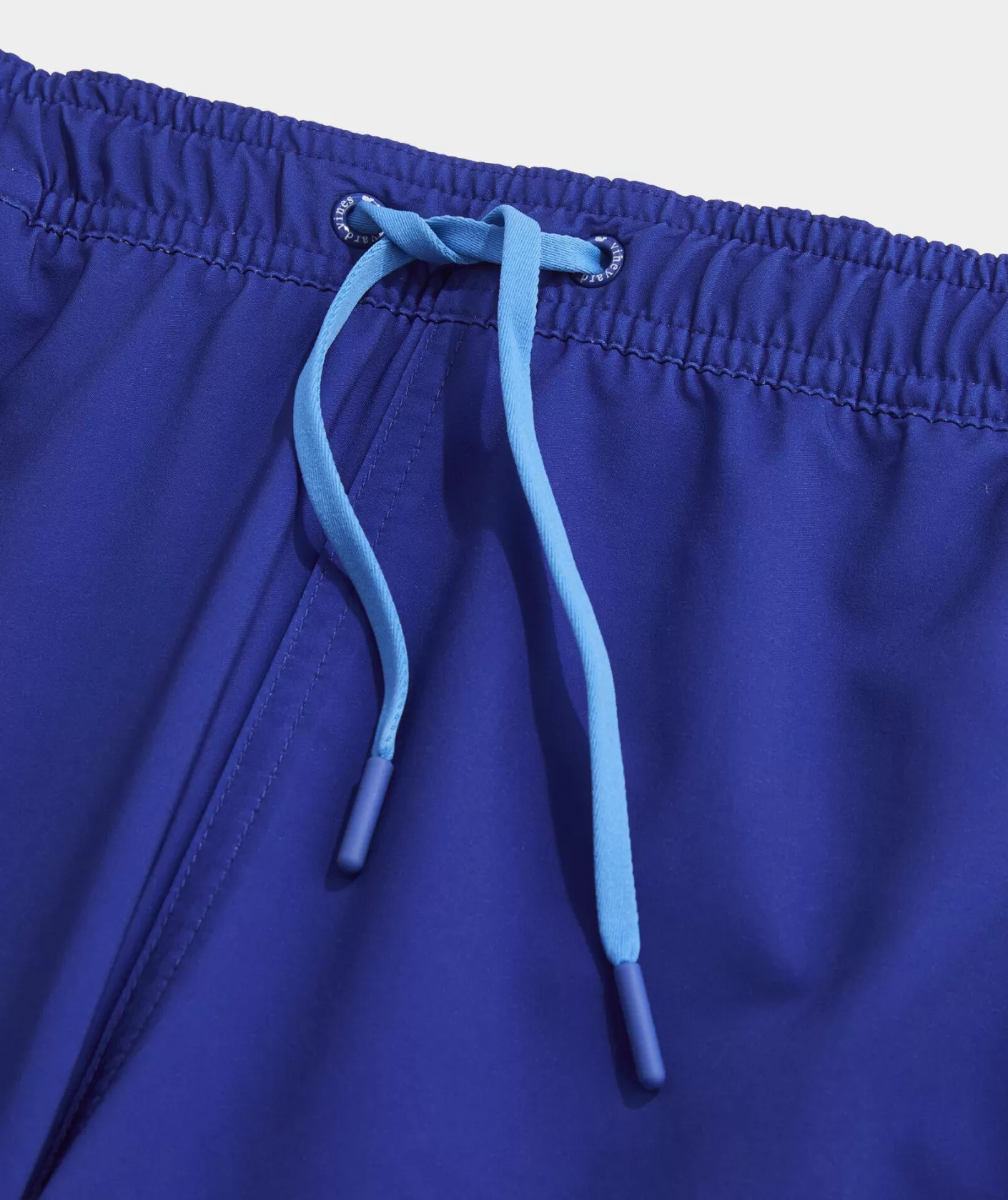Vineyard Vines 7 Inch Solid Chappy Swim Trunks< Swimwear